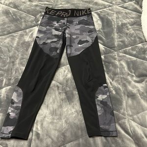 nike pro camo leggings